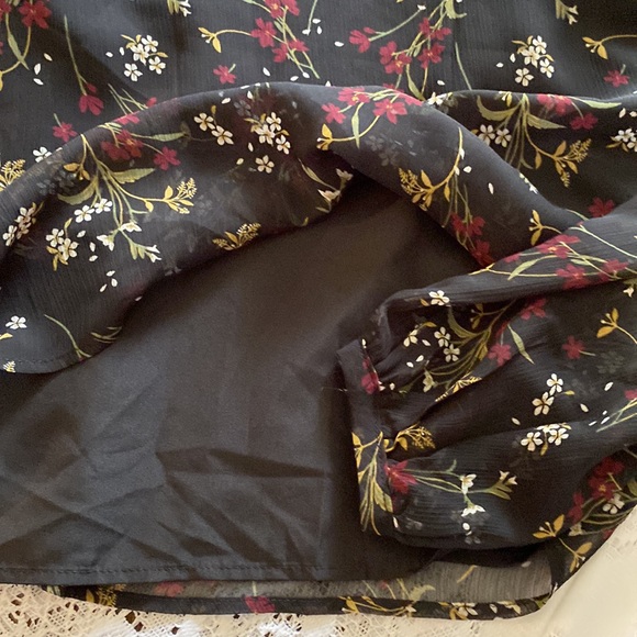 BB Dakota long sleeved blouse size large. - Picture 9 of 9